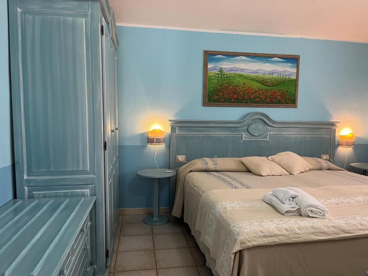 Hotel Baia Cea Bari Sardo Ngoại thất bức ảnh